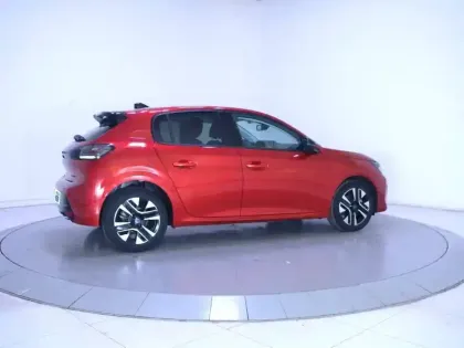 Photo 44 Peugeot 208  Hybrid 100 e-DCS6