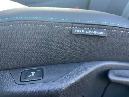 Photo 58 Peugeot 408  Hybrid 136 e-DCS6