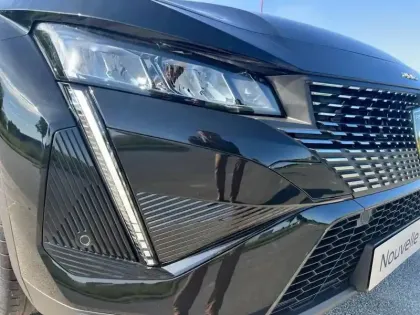 Photo 48 Peugeot 408  Hybrid 136 e-DCS6