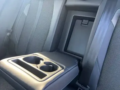 Photo 60 Peugeot 408  Hybrid 136 e-DCS6