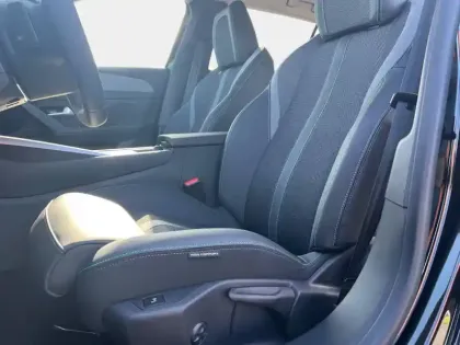 Photo 43 Peugeot 408  Hybrid 136 e-DCS6