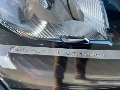 Photo 65 Peugeot 408  Hybrid 136 e-DCS6