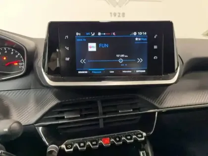 Photo 13 Peugeot 208  PureTech 100 S&S EAT8