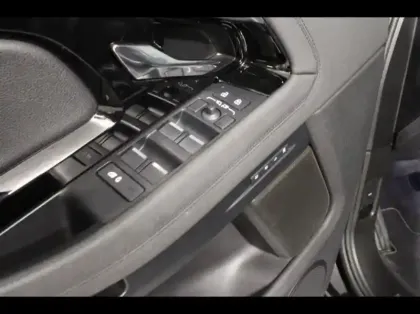 Photo 23 Land rover Range Rover Evoque  2.0 D 200ch R-Dynamic SE AWD BVA