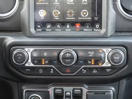 Photo 32 Jeep Gladiator  3.0 V6 MULTIJET 264 CH 4X4 BVA8