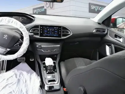 Photo 7 Peugeot 308  PureTech 130ch S&S EAT8