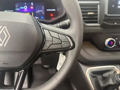 Photo 45 Renault Trafic  E-TECH ELECTRIQUE FGN L1H1 3T AC22