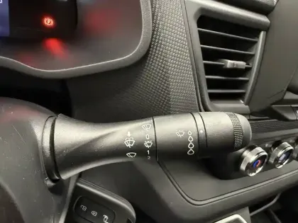 Photo 49 Renault Trafic  E-TECH ELECTRIQUE FGN L1H1 3T AC22