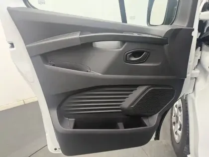 Photo 43 Renault Trafic  E-TECH ELECTRIQUE FGN L1H1 3T AC22