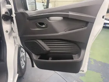 Photo 39 Renault Trafic  E-TECH ELECTRIQUE FGN L1H1 3T AC22