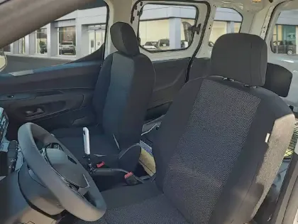 Photo 40 Peugeot Partner  FOURGON M 600 KG PURETECH 110 S&S BVM6