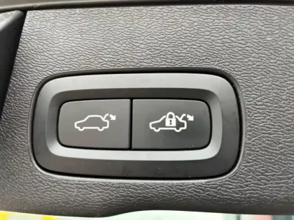 Photo 11 Volvo Xc60  T8 Twin Engine 303 + 87ch Inscription Luxe Geartronic