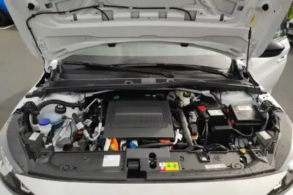 Photo 49 Peugeot 208  Electrique 51 kWh 156ch