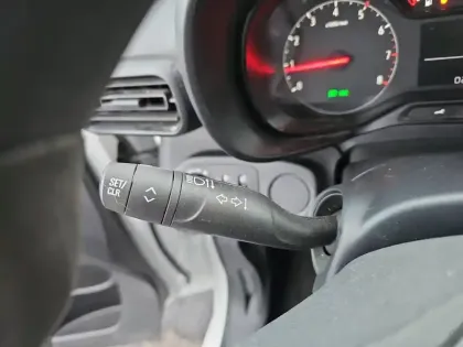 Photo 81 Opel Combo  CARGO 1.5 130 CH S/S L1H1 STANDARD