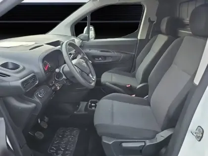 Photo 106 Opel Combo  CARGO 1.5 130 CH S/S L1H1 STANDARD