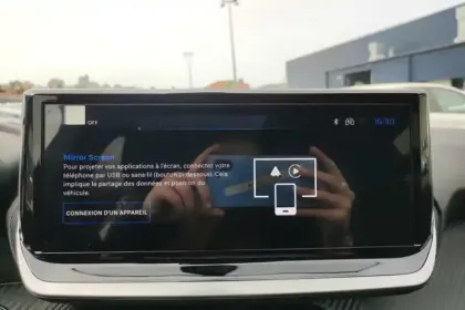 Photo 91 Peugeot 208  Electrique 50 kWh 136ch