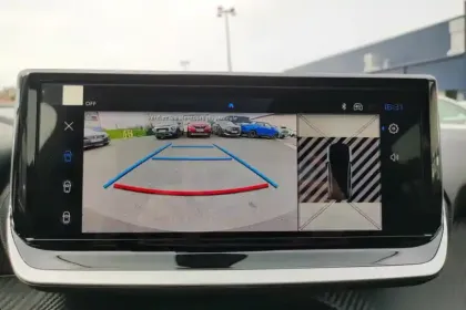 Photo 60 Peugeot 208  Electrique 50 kWh 136ch