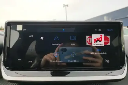 Photo 84 Peugeot 208  Electrique 50 kWh 136ch