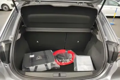 Photo 42 Peugeot 208  Electrique 50 kWh 136ch