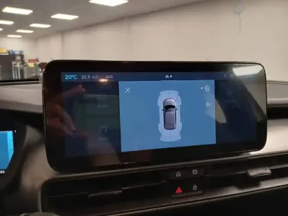 Photo 82 Jeep Avenger  115 kW 4x2