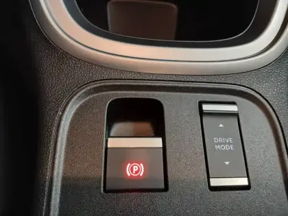 Photo 54 Jeep Avenger  115 kW 4x2