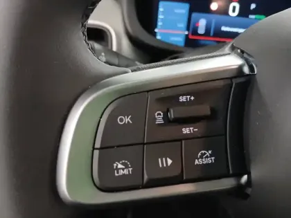 Photo 55 Jeep Avenger  115 kW 4x2