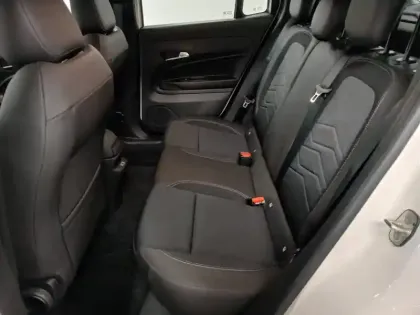 Photo 78 Jeep Avenger  115 kW 4x2