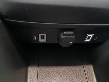 Photo 52 Jeep Avenger  115 kW 4x2