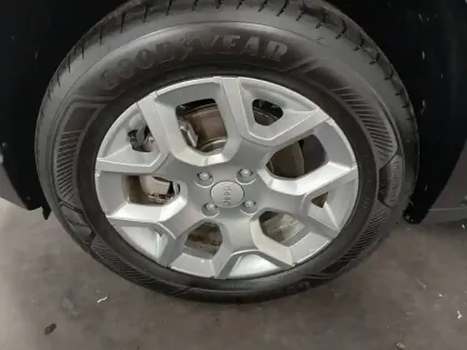 Photo 59 Jeep Avenger  115 kW 4x2