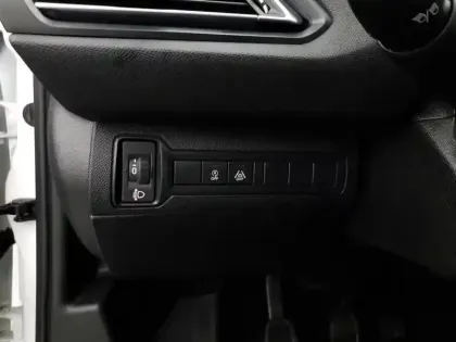 Photo 18 Peugeot 308  BlueHDi 130ch S&S BVM6 Active Business