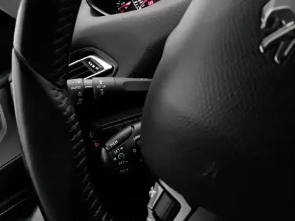 Photo 17 Peugeot 308  BlueHDi 130ch S&S BVM6 Active Business