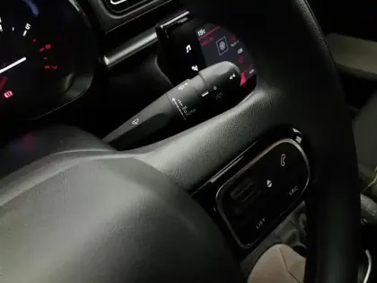 Photo 16 Citroën C3  PureTech 83 S&S BVM5 Shine