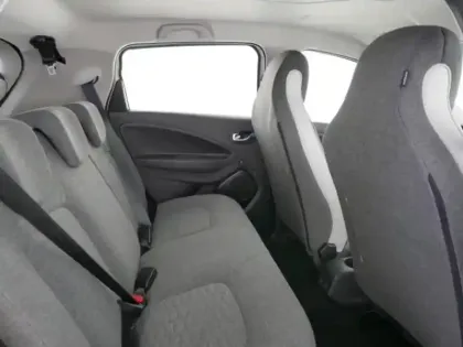 Photo 6 Renault Zoé Zoe Zen charge normale R110