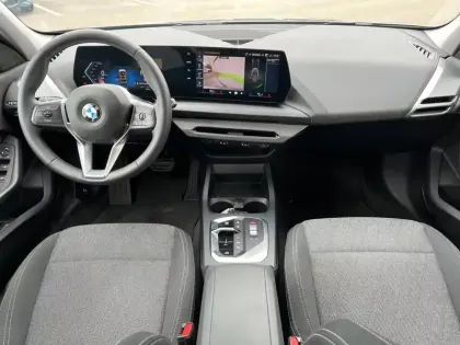 Photo 44 BMW Serie 1 Série 1 120A 170ch M Sport Design DKG7