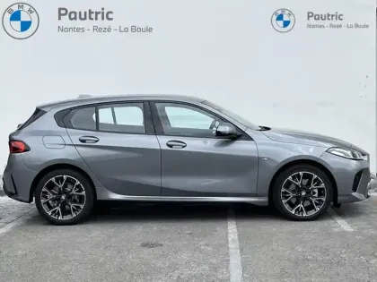 Photo 32 BMW Serie 1 Série 1 120A 170ch M Sport Design DKG7