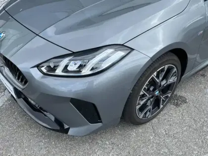 Photo 18 BMW Serie 1 Série 1 120A 170ch M Sport Design DKG7