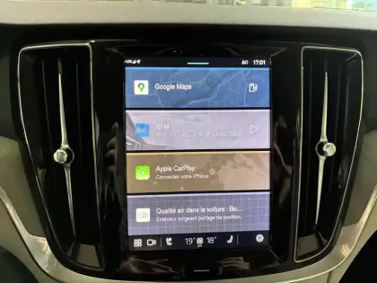 Photo 34 Volvo V60  B4 197 ch DCT7