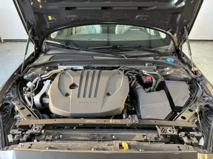 Photo 38 Volvo V60  B4 197 ch DCT7