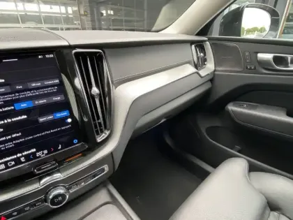 Photo 21 Volvo Xc60  T8 Recharge AWD 310 ch + 145 ch Geartronic 8