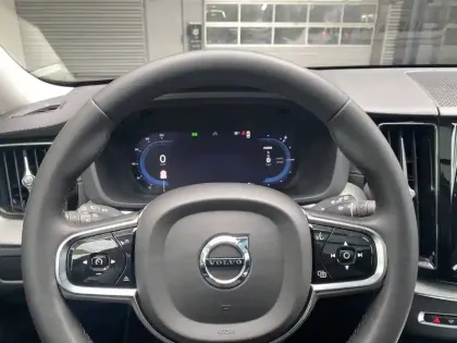 Photo 14 Volvo Xc60  T8 Recharge AWD 310 ch + 145 ch Geartronic 8