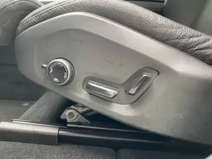 Photo 22 Volvo Xc60  T8 Recharge AWD 310 ch + 145 ch Geartronic 8