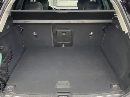 Photo 10 Volvo Xc60  T8 Recharge AWD 310 ch + 145 ch Geartronic 8