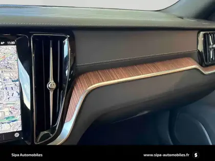 Photo 55 Volvo V60  T6 AWD Hybride Rechargeable 253 ch + 145 ch Geartronic 8