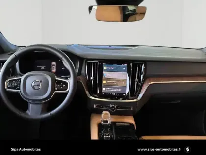 Photo 48 Volvo V60  T6 AWD Hybride Rechargeable 253 ch + 145 ch Geartronic 8