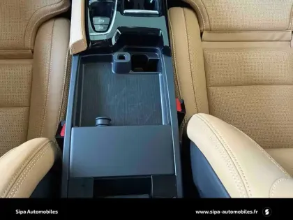 Photo 58 Volvo V60  T6 AWD Hybride Rechargeable 253 ch + 145 ch Geartronic 8