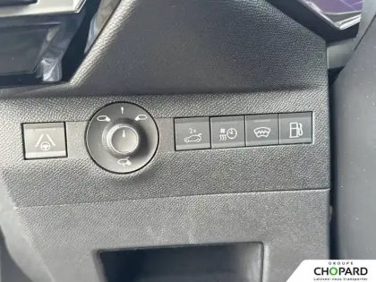 Photo 40 DS DS 7  Hybride Rechargeable E-Tense 300 EAT8 4x4