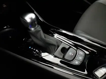 Photo 23 Toyota C-HR  Hybride 2.0L Collection