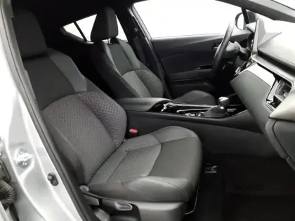 Photo 8 Toyota C-HR  Hybride 2.0L Collection