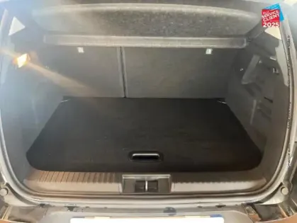 Photo 5 Renault Captur  1.6 E-Tech hybride 145ch Techno GPS Camera