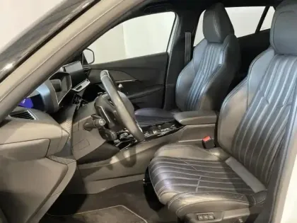 Photo 7 Peugeot 2008  1.2 PureTech 155ch S&S GT EAT8